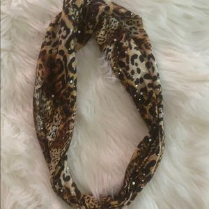 Women scarf